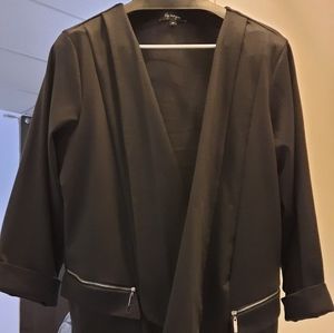Open front black blazer
